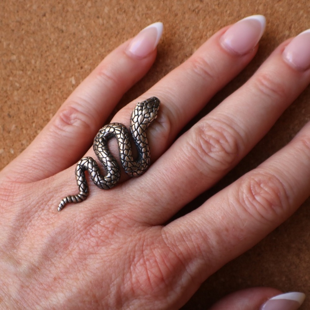 Vintage Sterling Silver Snake Ring, Hippie, Boho, Witchy, Southwestern